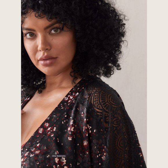 Ashley Graham - Printed Satin Floral Kimono with Lace Insert - Picture 4 of 15